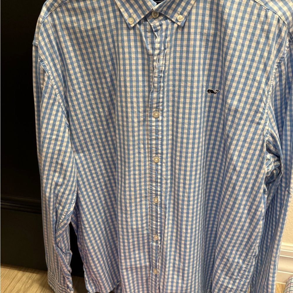 Vineyard Vines Blue and White Casual Button Down Shirt